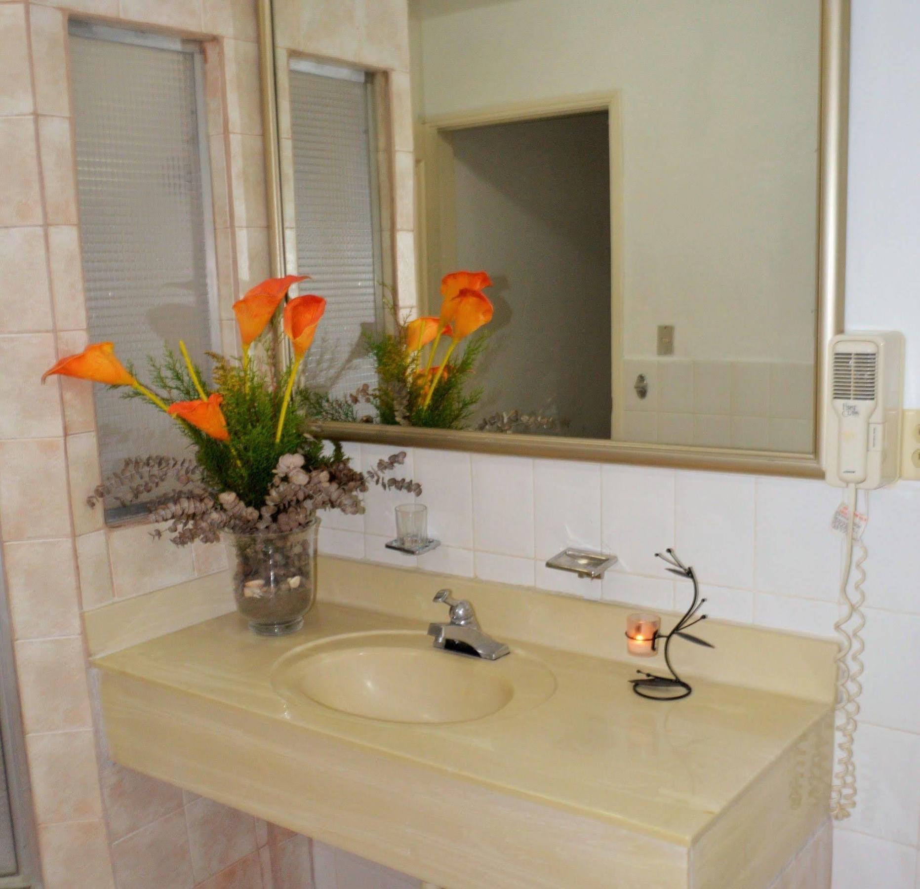 Hotel Casa Real Managua Bagian luar foto