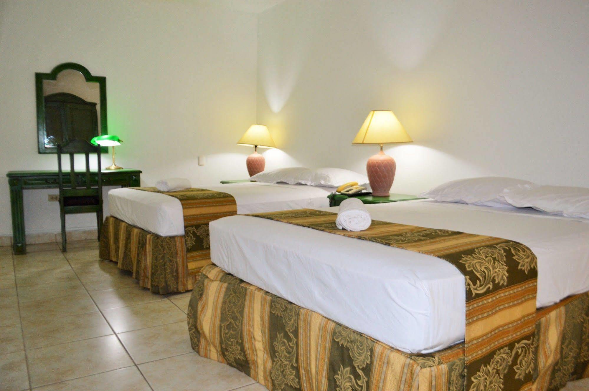 Hotel Casa Real Managua Bagian luar foto